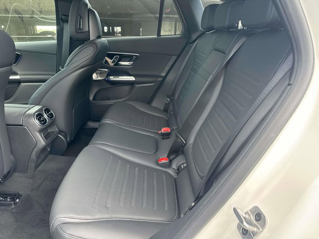 New 2026 Mercedes-Benz GLC 300 image 7