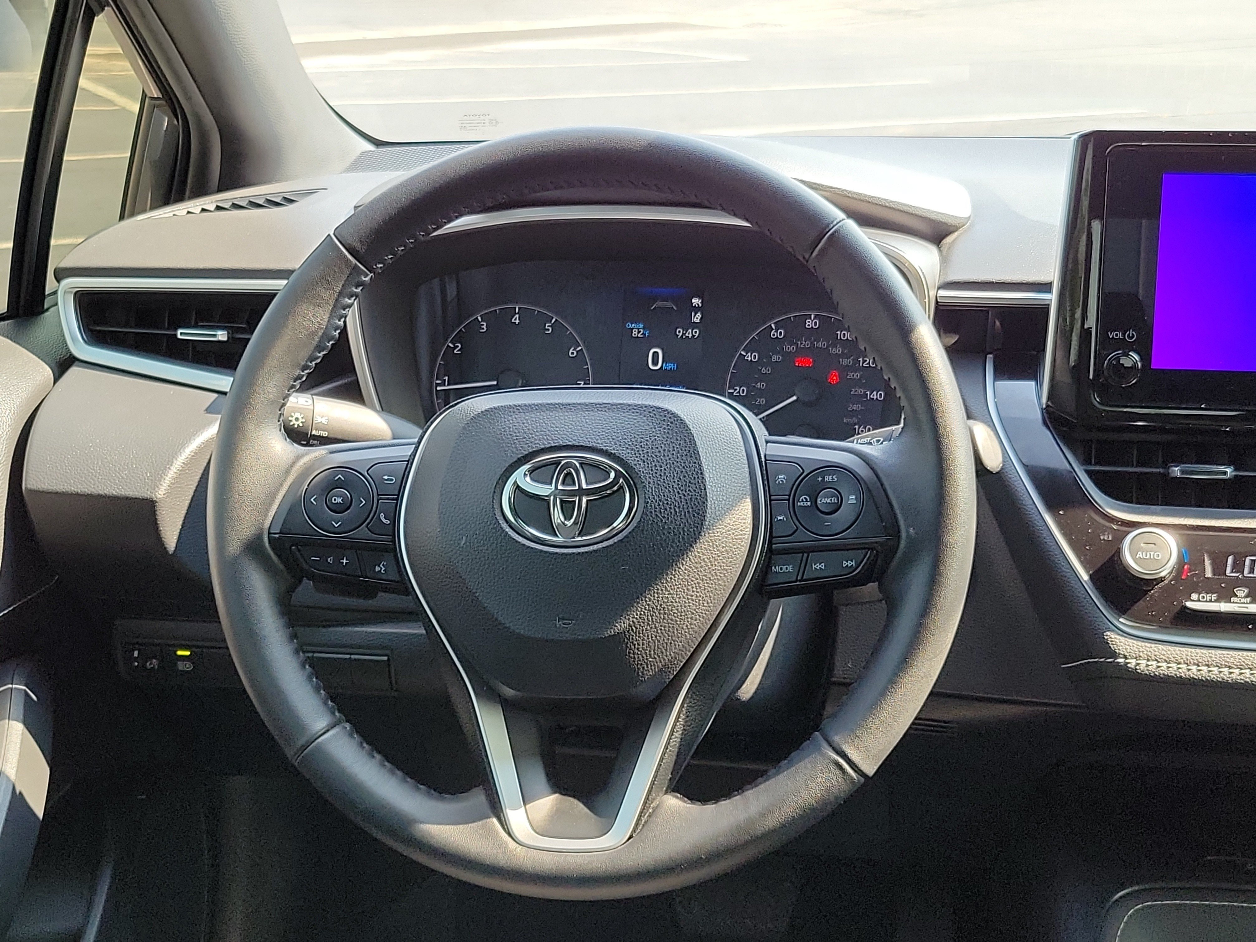 Certified 2025 Toyota Corolla SE w/ SE Package FWD image 22