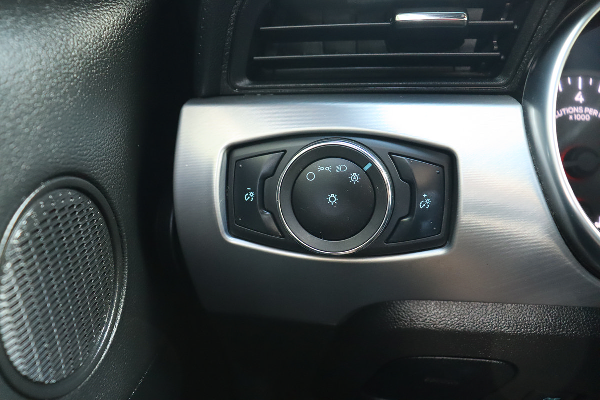 Used 2023 Ford Mustang Premium RWD image 31