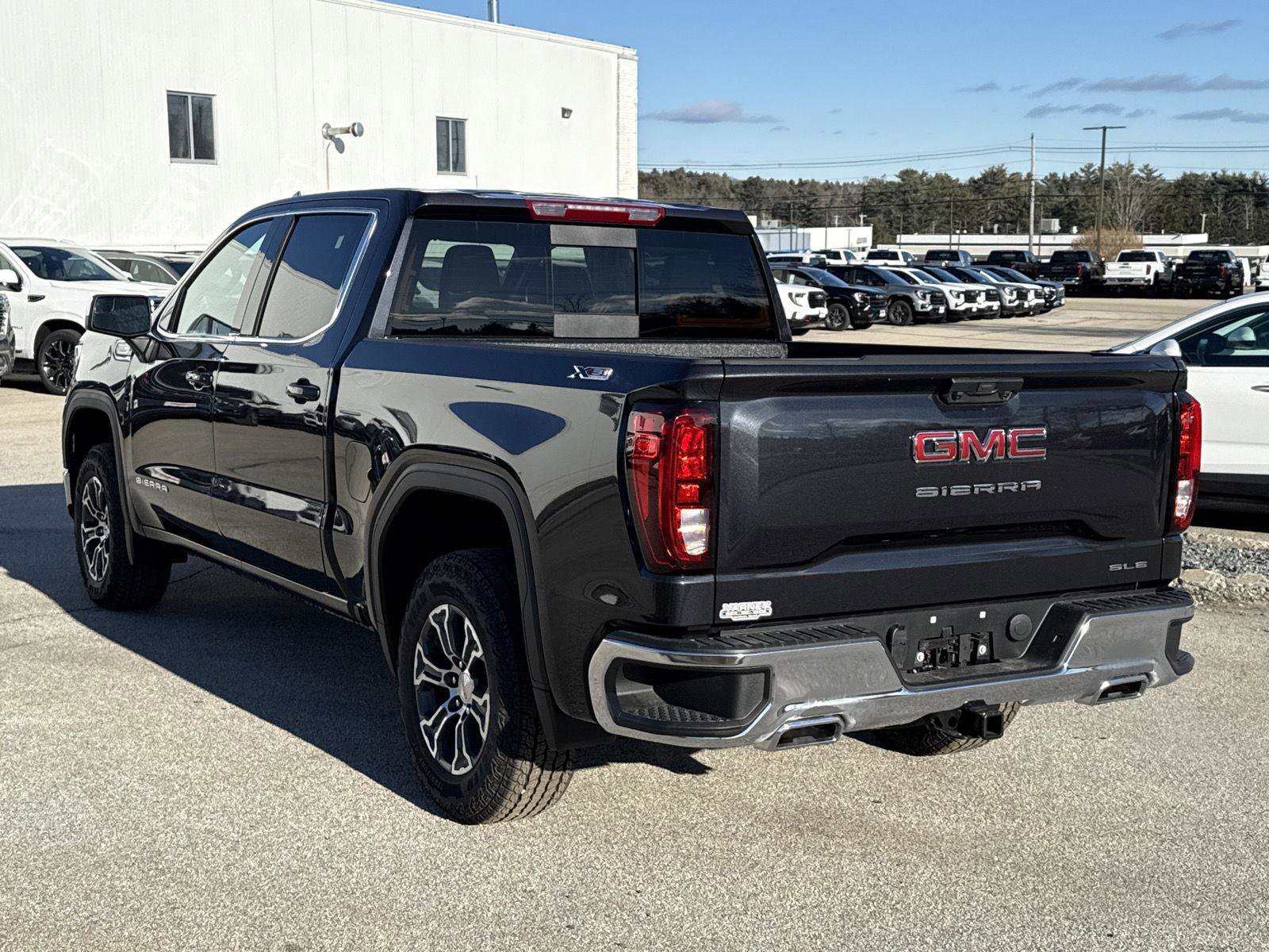 New 2026 GMC Sierra 1500 SLE AWD/4WD image 7