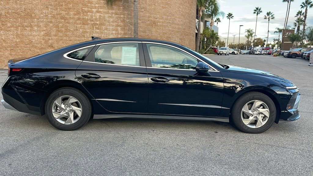Certified 2025 Hyundai Sonata SE image 6