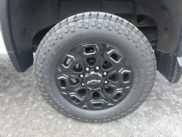 Used 2024 Chevrolet Silverado 2500 LT w/ Z71 Sport Edition image 38