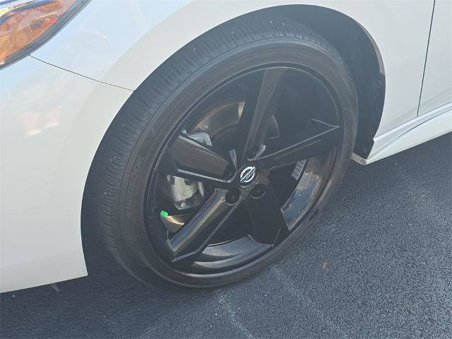 Certified 2023 Nissan Sentra SR w/ Midnight Edition Package image 16