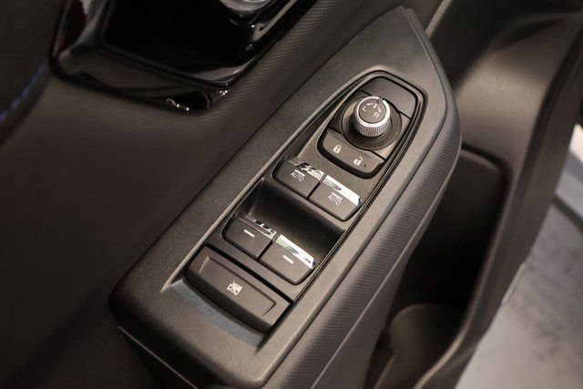 Certified 2025 Subaru Forester Limited image 11