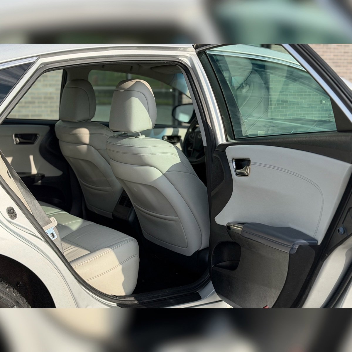 Used 2013 Toyota Avalon XLE Premium image 8