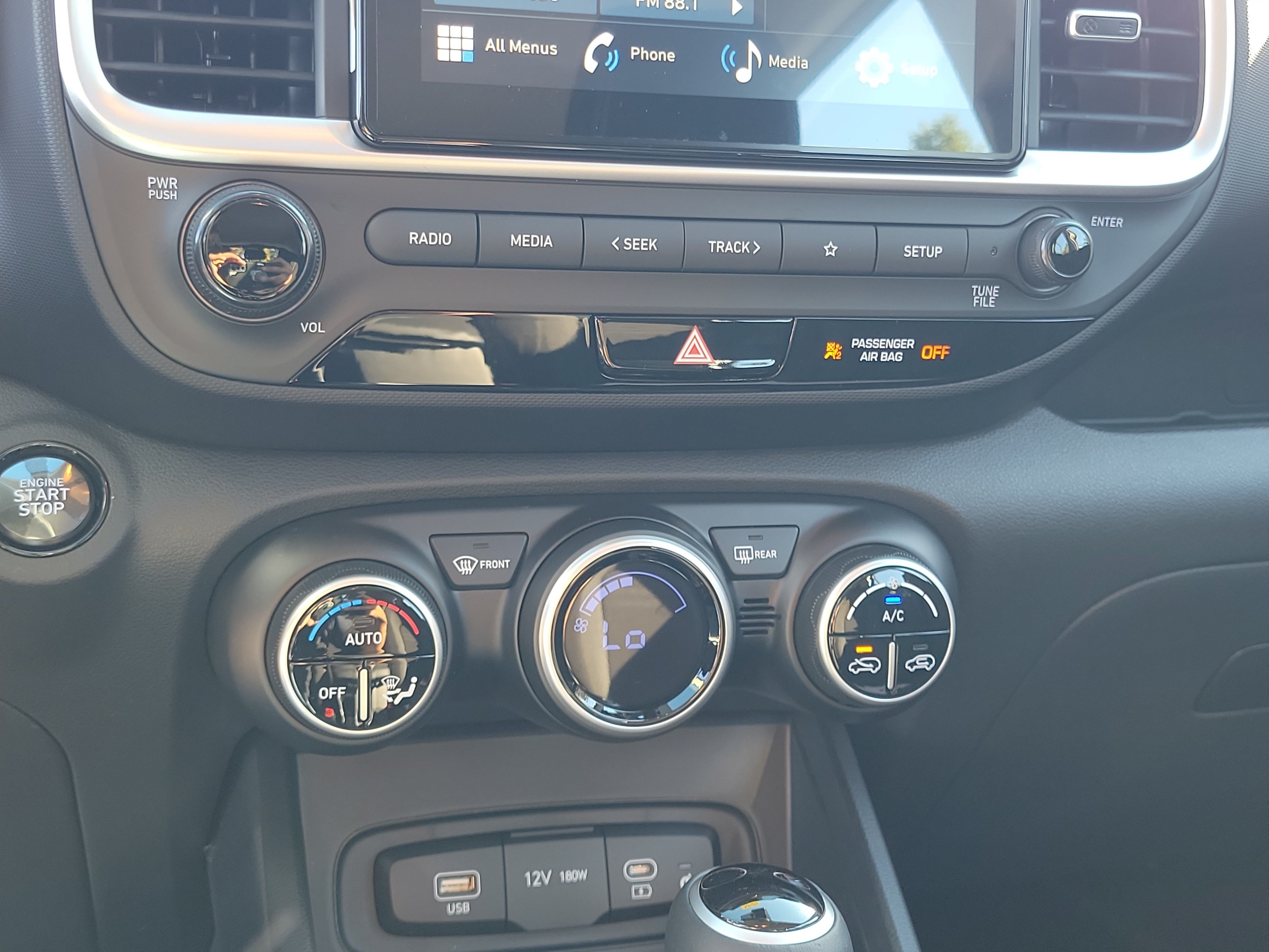 New 2026 Hyundai Venue SEL FWD image 27