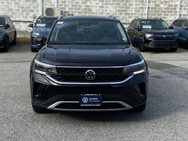 Used 2022 Volkswagen Taos SE image 2