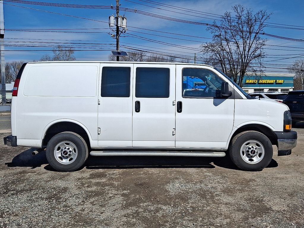 Used 2024 GMC Savana 2500 w/ Driver Convenience Package image 8