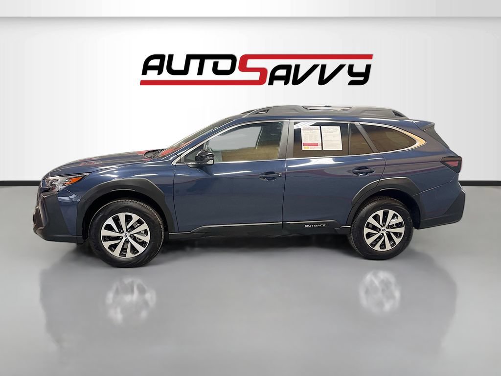 Used 2025 Subaru Outback Premium AWD/4WD image 4