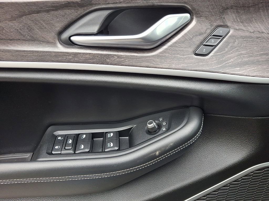 Used 2022 Jeep Grand Cherokee L Limited image 17