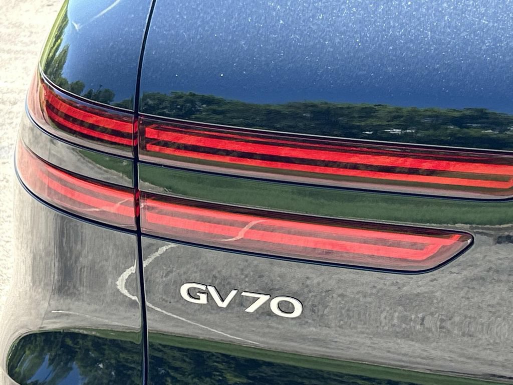 New 2026 Genesis GV70 2.5T Sport Prestige AWD/4WD image 12