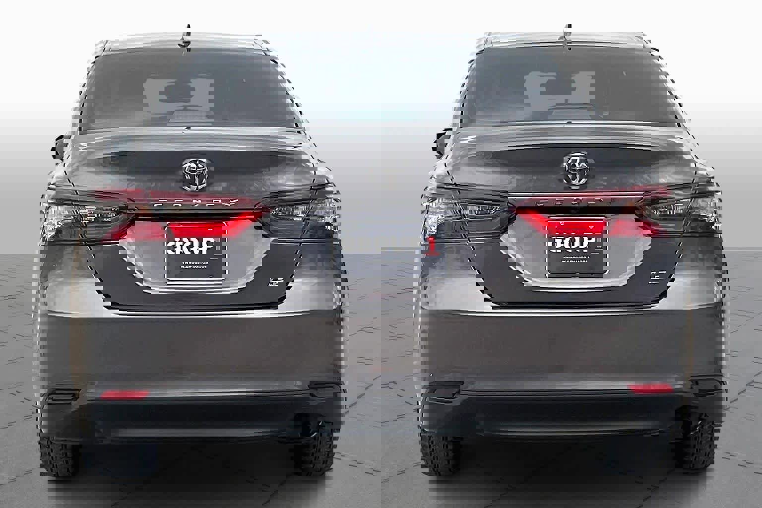 Used 2023 Toyota Camry LE w/ Convenience Package image 5