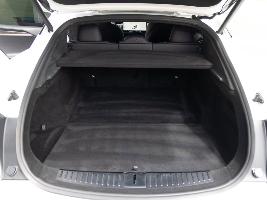 Used 2021 Tesla Model S Plaid image 19