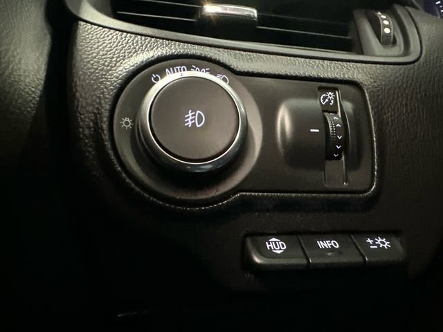 Used 2020 Buick Envision Premium w/ Driver Confidence Package AWD/4WD image 24