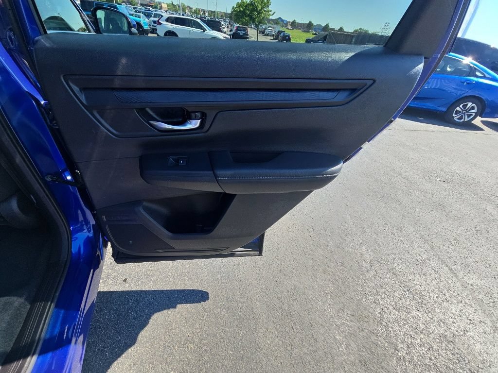 Used 2025 Honda CR-V LX image 30
