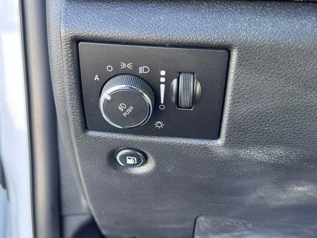 Used 2020 Jeep Grand Cherokee Laredo image 27