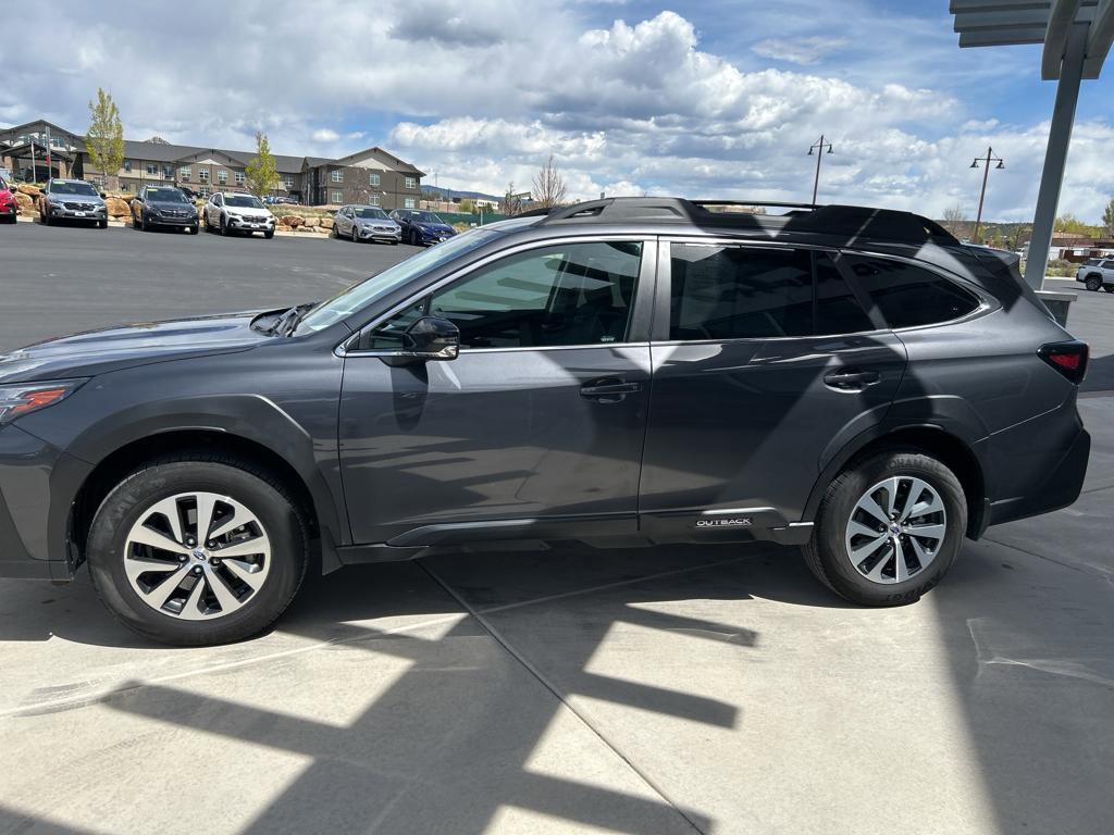 Certified 2024 Subaru Outback Premium image 5