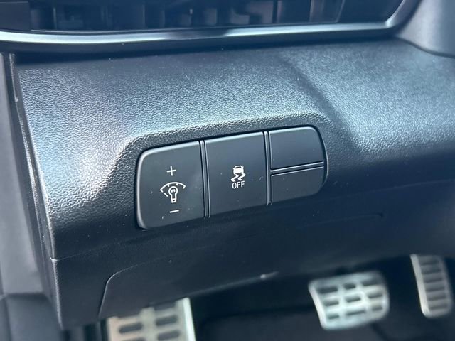 Used 2025 Hyundai Elantra Sport w/ Cargo Package image 21