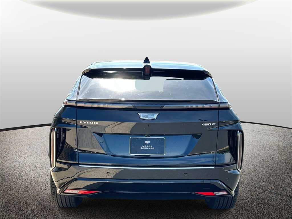 New 2025 Cadillac Lyriq Luxury image 3