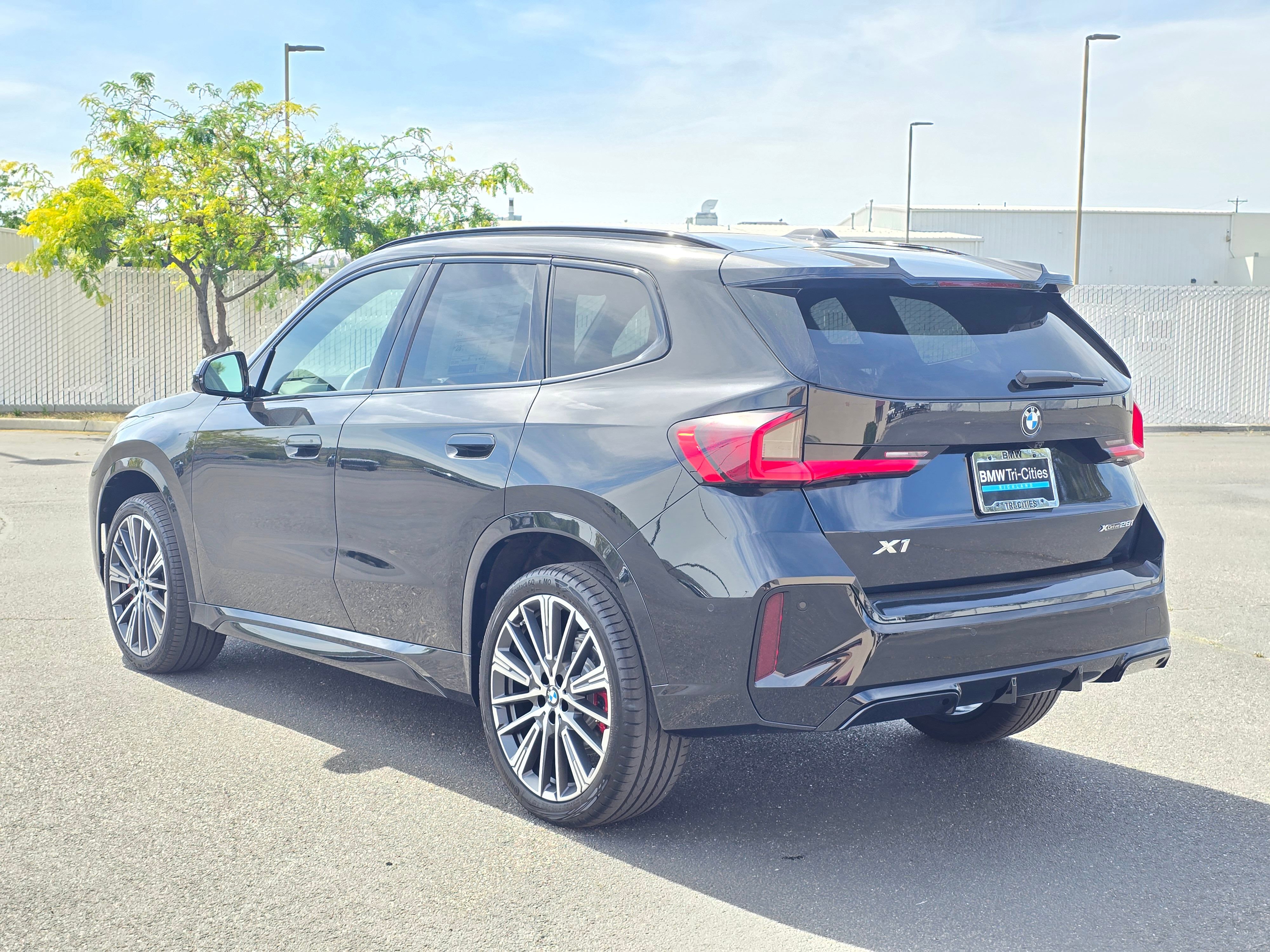New 2026 BMW X1 xDrive28i w/ Technology Package AWD/4WD image 36