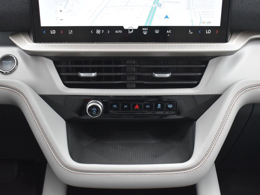 New 2025 Ford Explorer Active w/ Active Comfort Package image 19