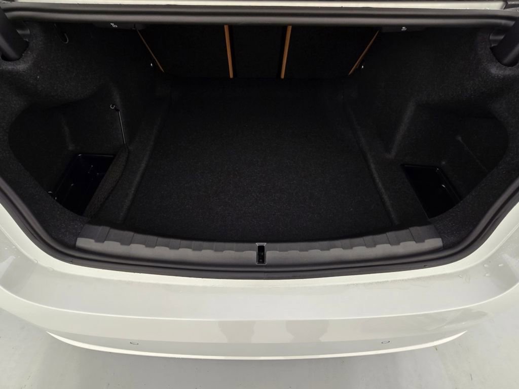 New 2026 BMW 330i xDrive Sedan w/ Premium Package image 23