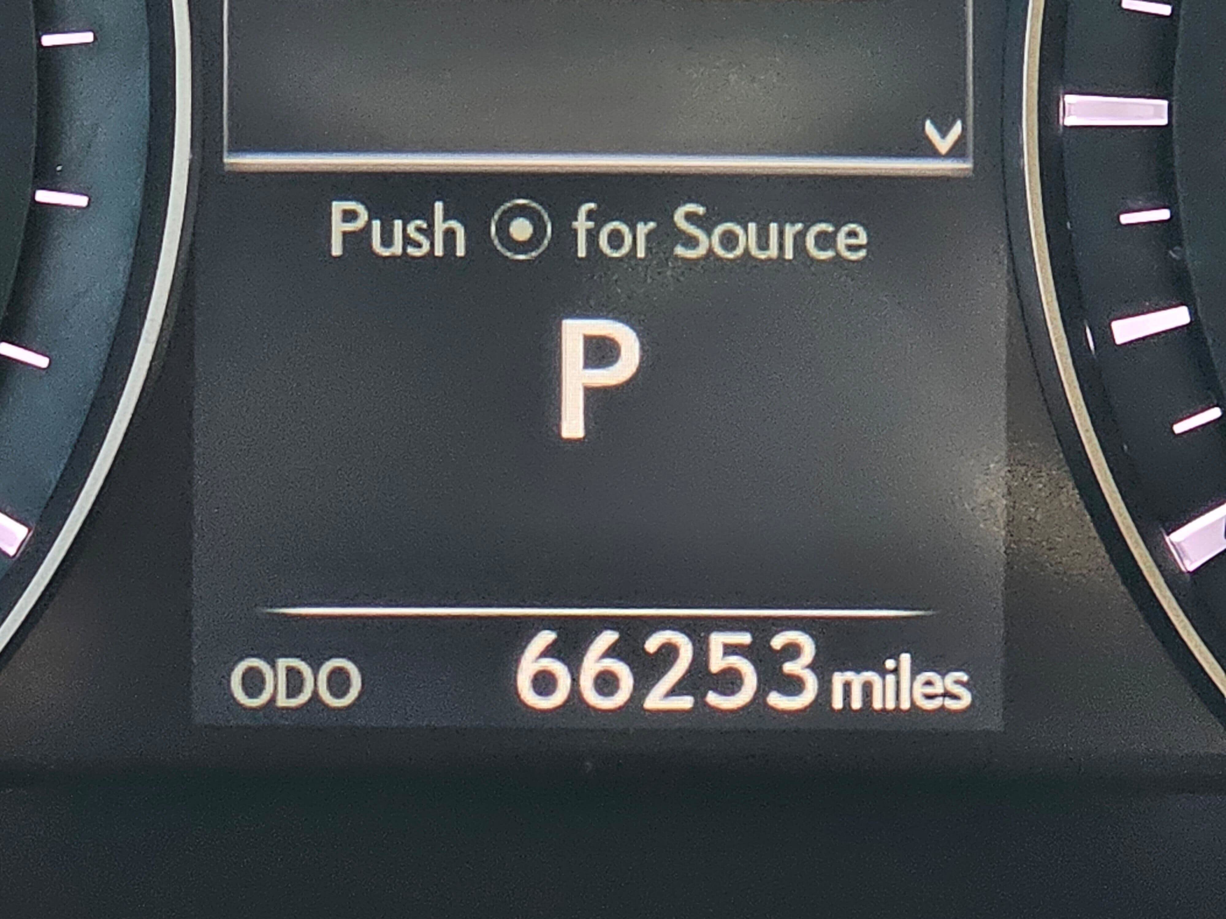 Used 2020 Lexus RX 350L Luxury w/ Accessory Package image 19