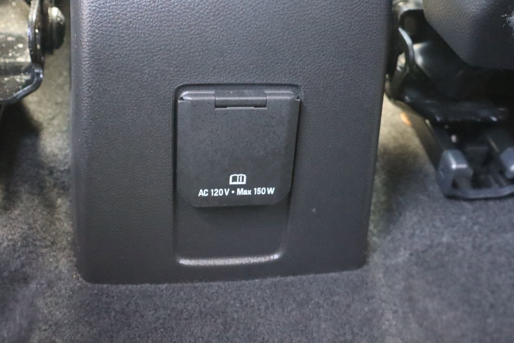 Used 2022 Chevrolet Trax LT w/ LT Convenience Package image 19