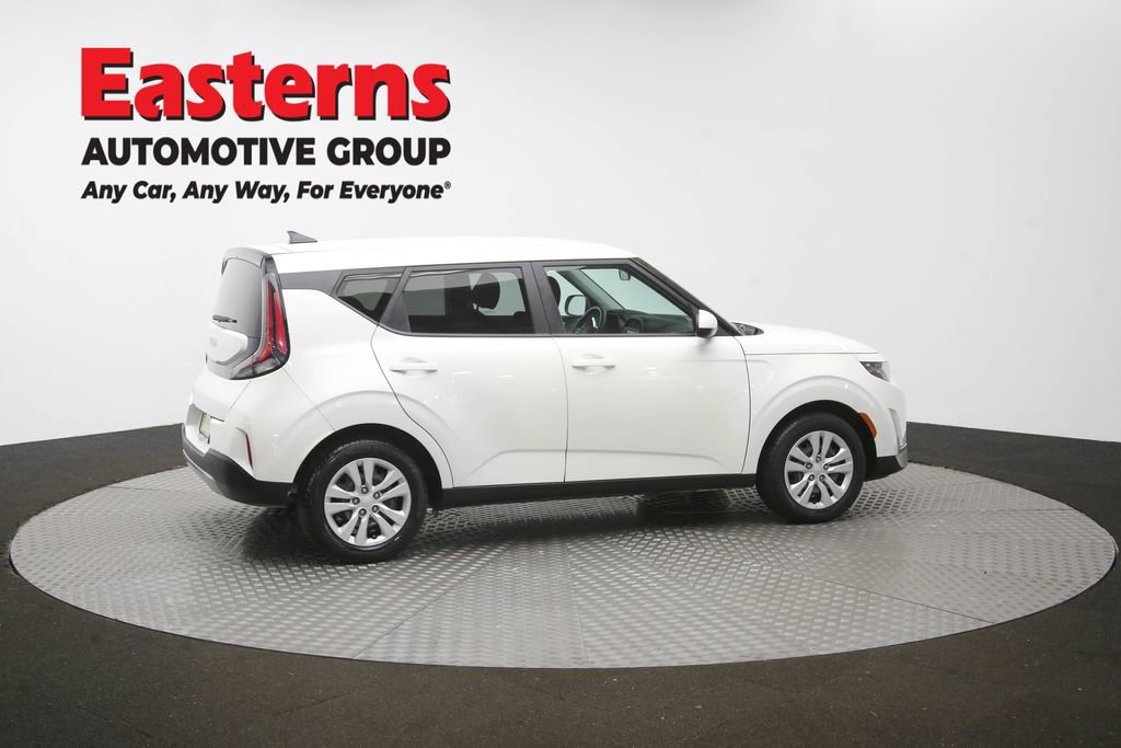 Used 2023 Kia Soul LX FWD image 42