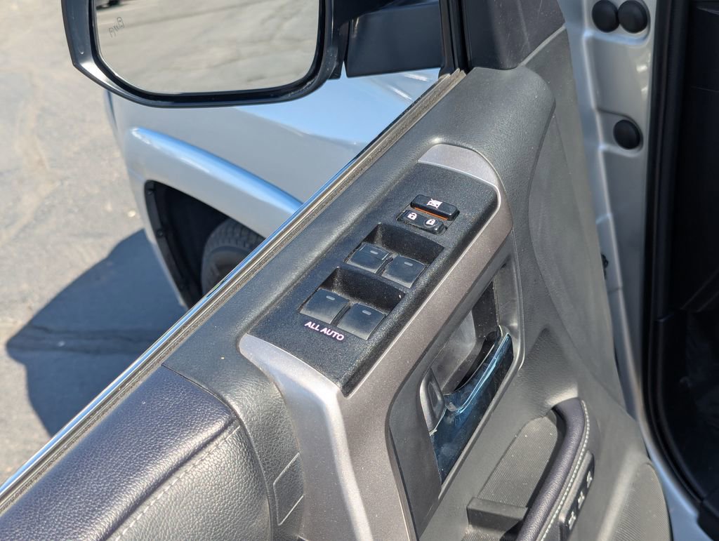 Used 2022 Toyota 4Runner Limited AWD/4WD image 30