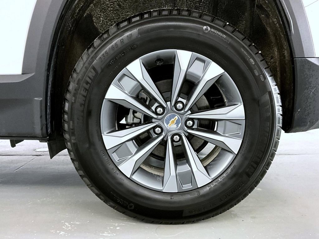 Certified 2026 Chevrolet Equinox LT w/ Safety and Technology Package AWD/4WD image 22