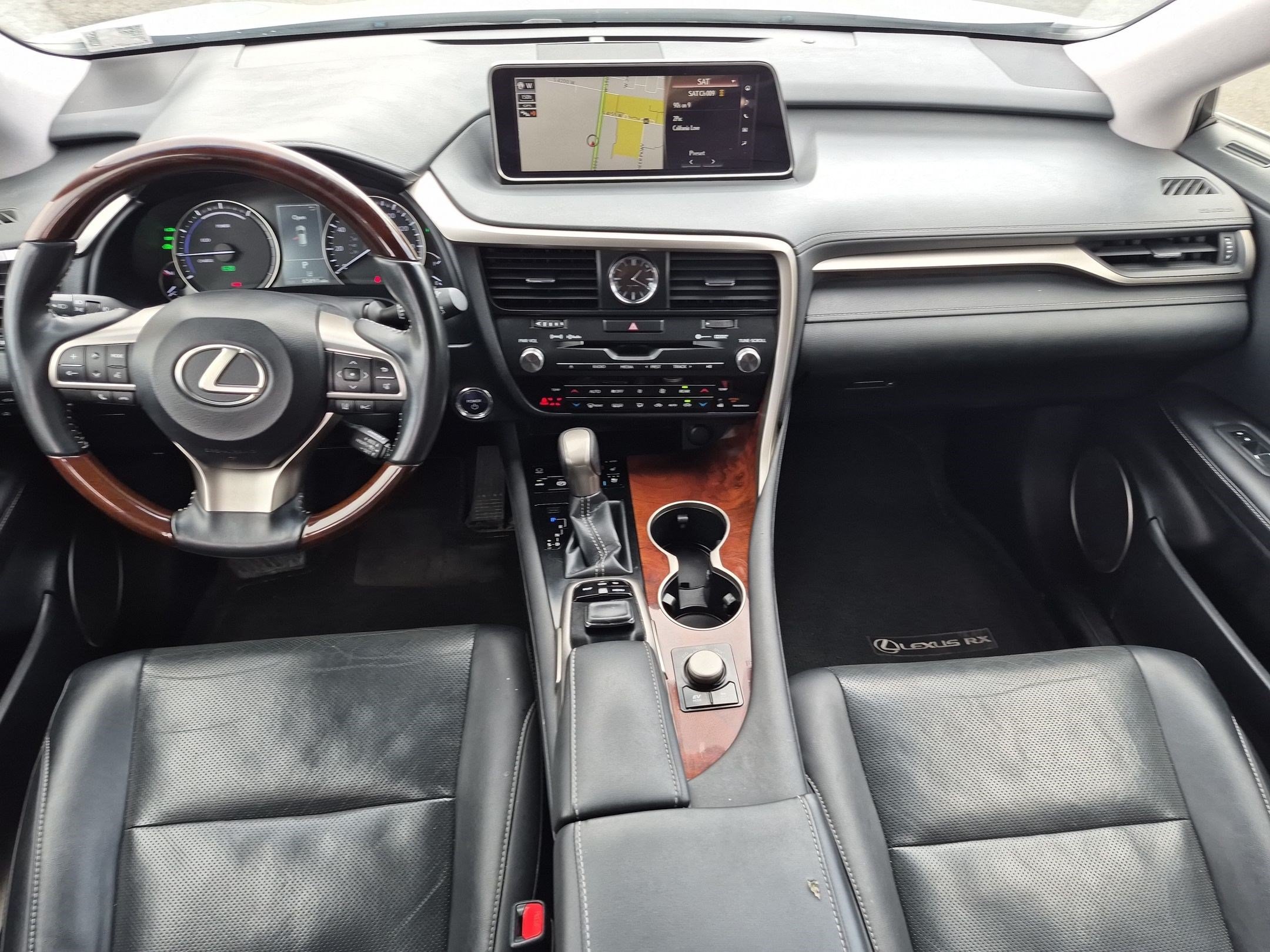 Used 2019 Lexus RX 450hL Premium w/ Premium Package AWD/4WD image 31