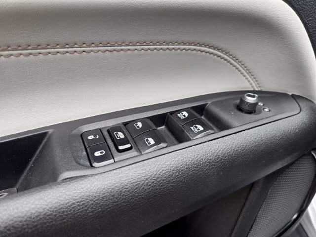 Used 2024 Jeep Compass Limited AWD/4WD image 24