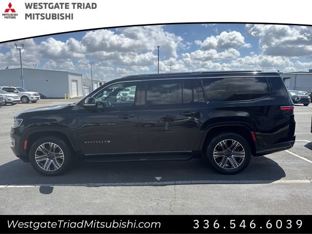 Used 2023 Jeep Wagoneer L Series II AWD/4WD image 7