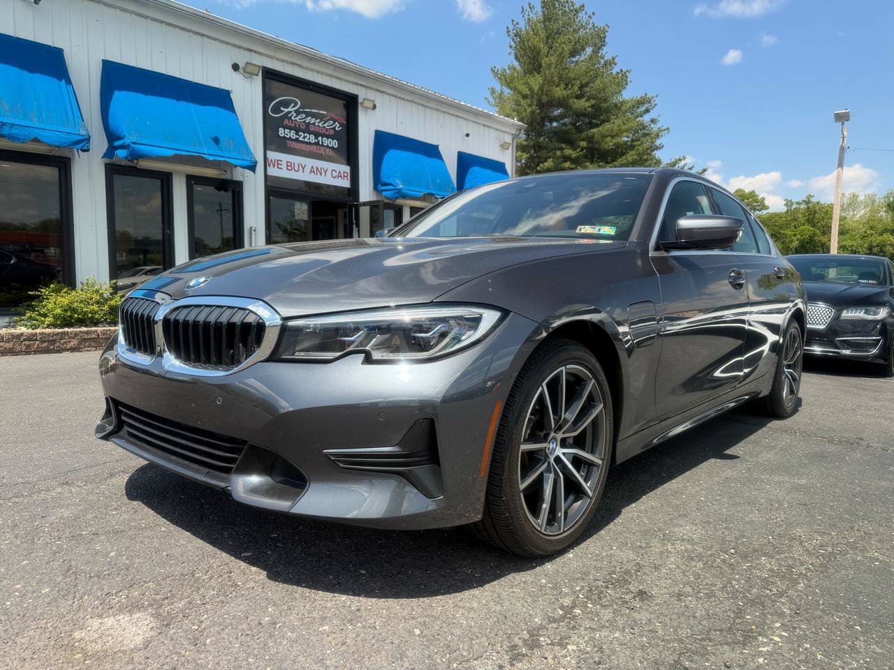 Used 2021 BMW 330e xDrive w/ Executive Package AWD/4WD image 1