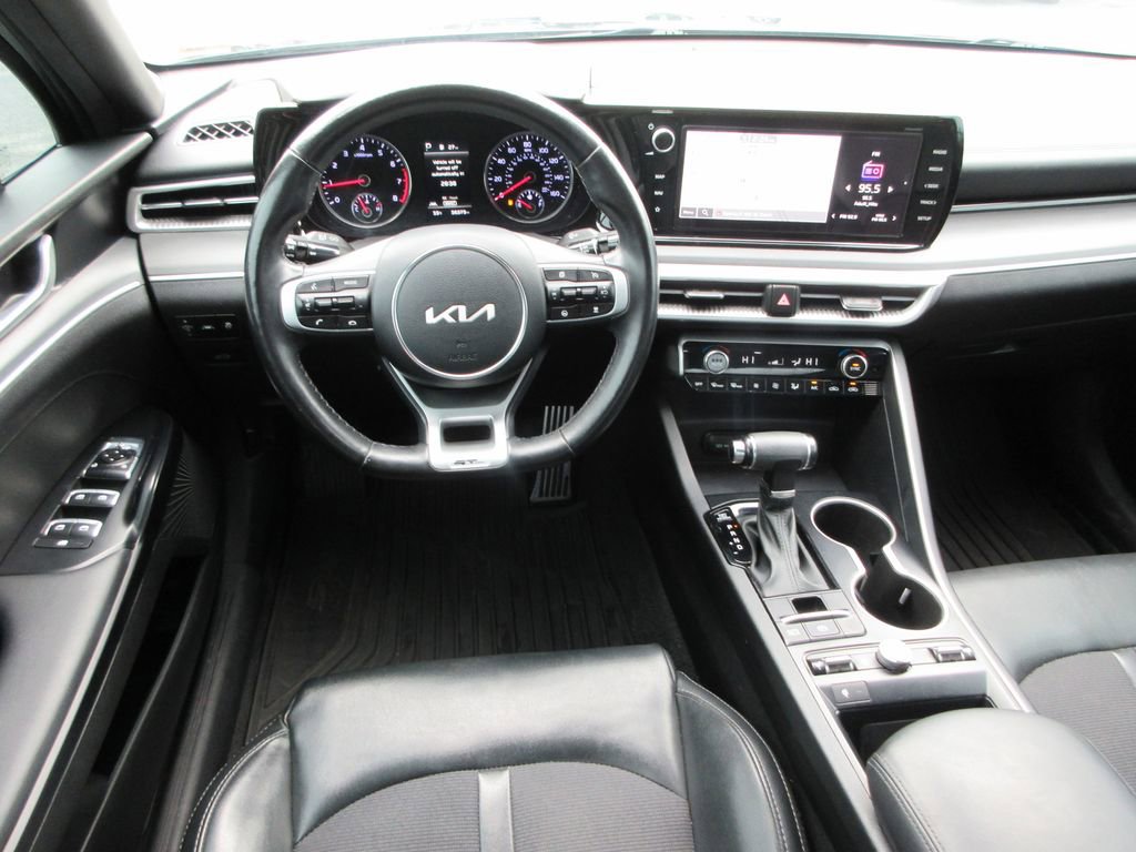 Used 2023 Kia K5 GT-Line image 14