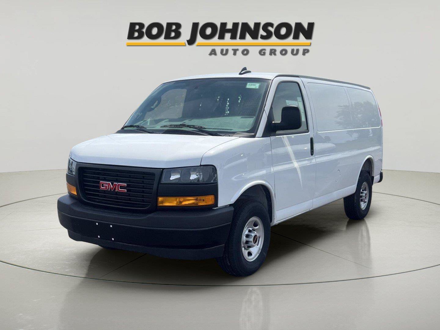 New 2026 GMC Savana 3500 w/ Driver Convenience Package RWD image 6