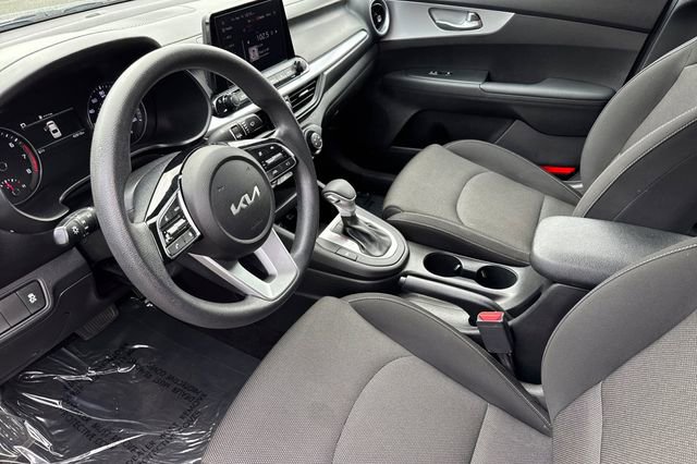 Used 2023 Kia Forte LXS w/ LXS Technology Package FWD image 10