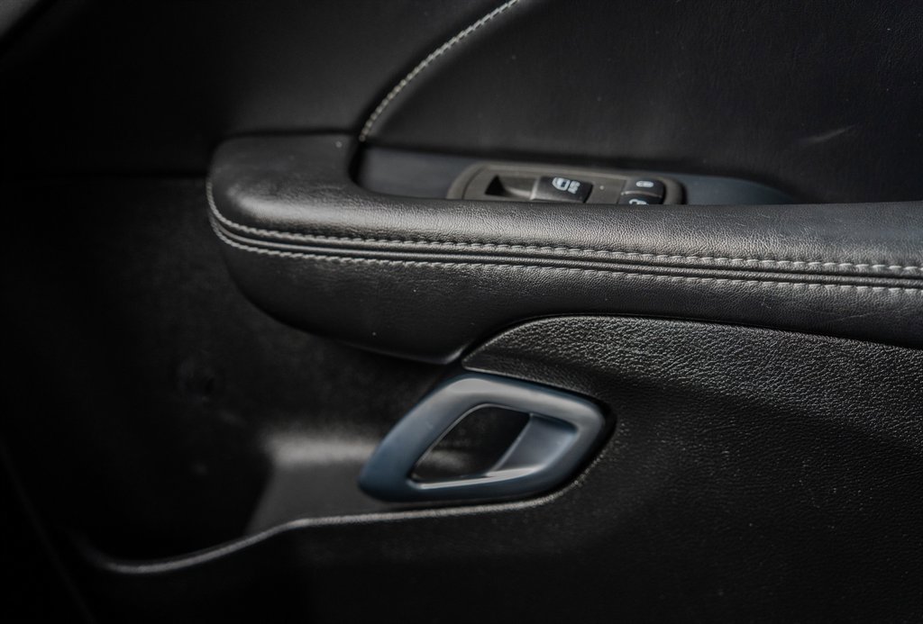 Used 2022 Dodge Challenger R/T w/ Plus Package image 25