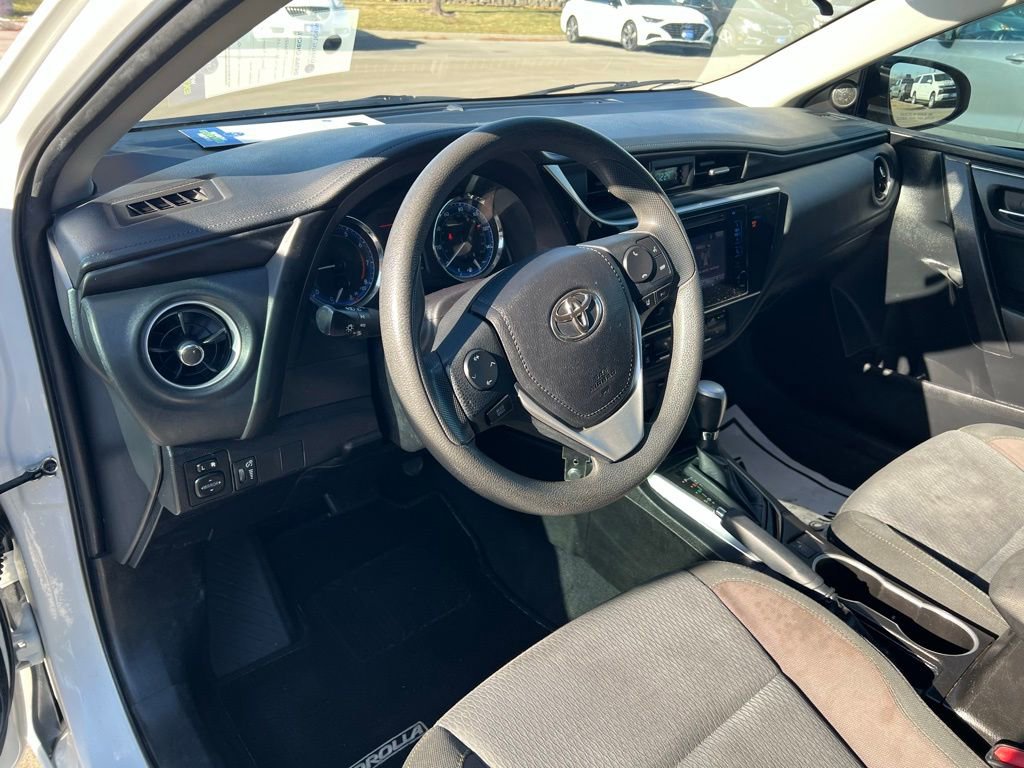 Used 2019 Toyota Corolla LE image 15