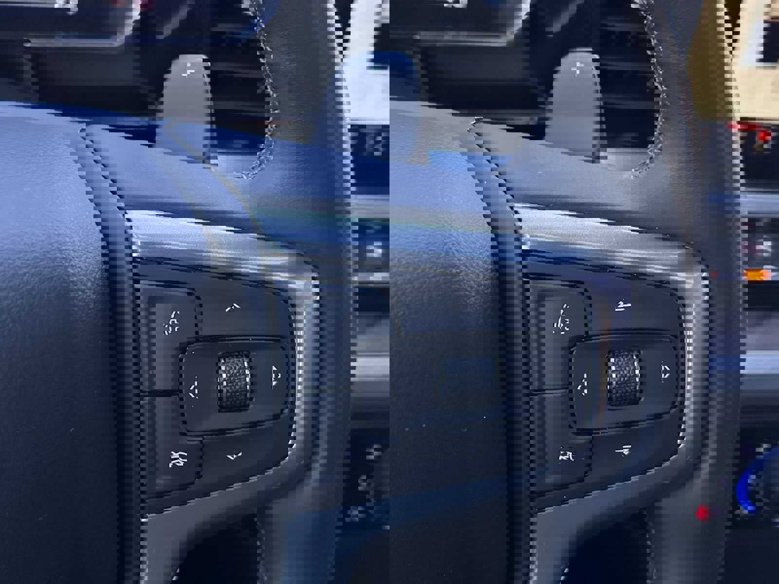 Used 2025 Chevrolet Silverado 1500 LTZ w/ LTZ Premium Package image 36