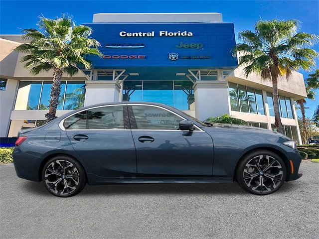 Used 2025 BMW 330i Sedan image 4