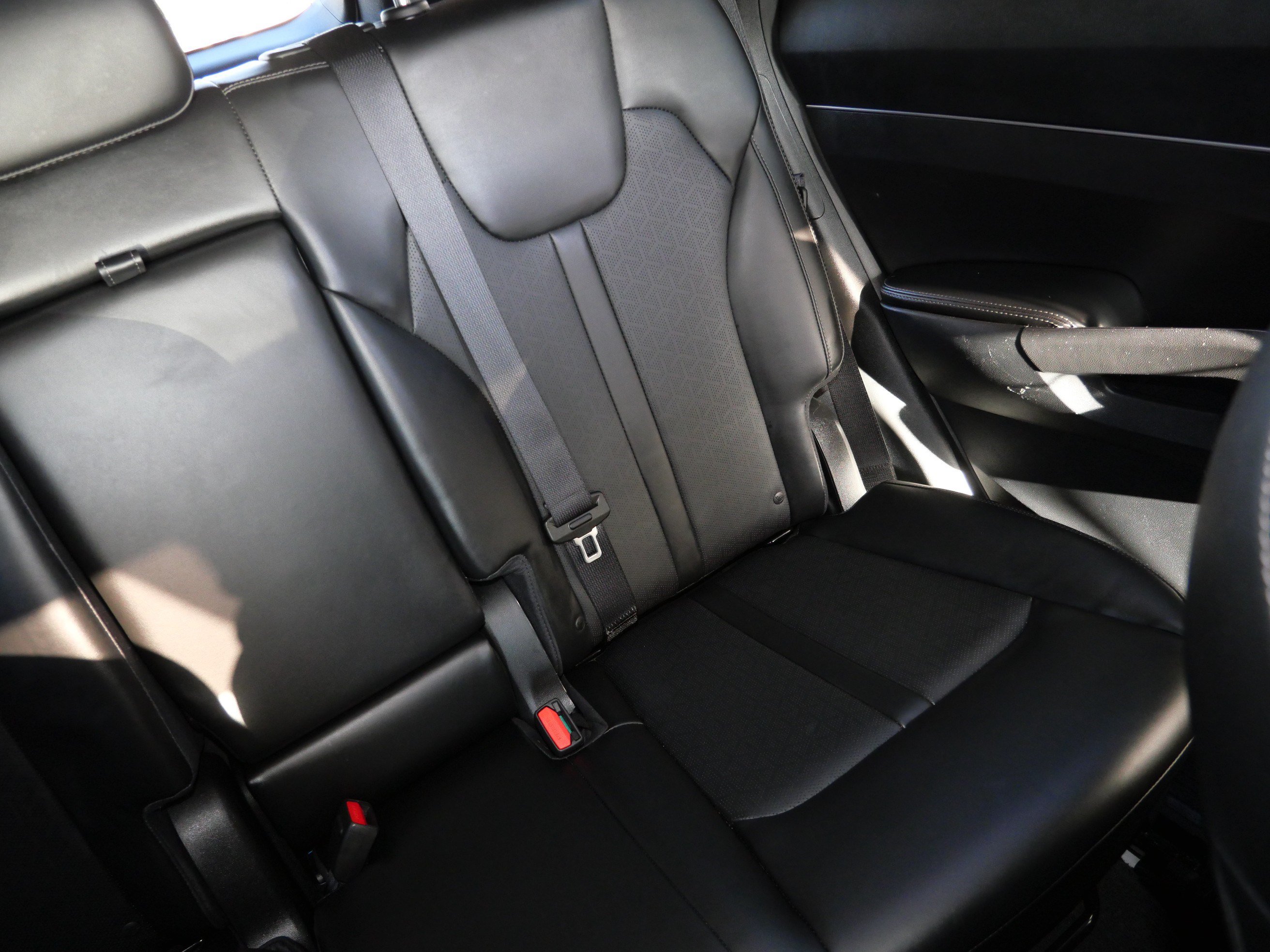 Used 2023 Kia Sorento S w/ Panoramic Sunroof Package AWD/4WD image 14