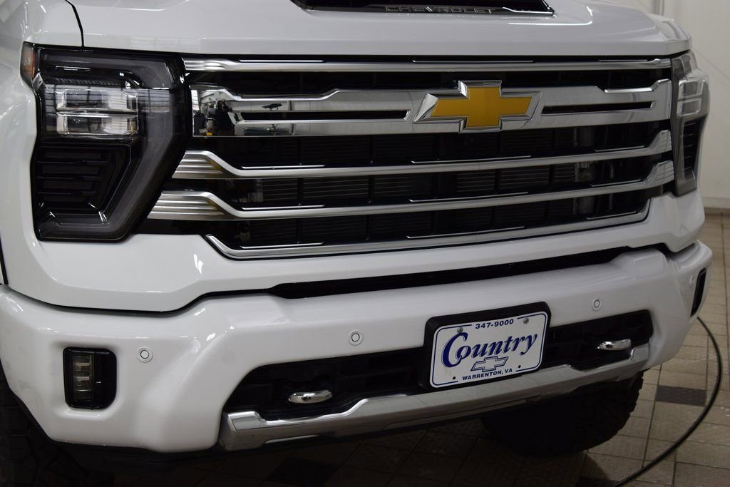 New 2026 Chevrolet Silverado 3500 High Country w/ High Country Premium Package AWD/4WD image 13