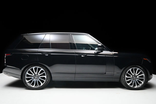 Used 2019 Land Rover Range Rover Supercharged AWD/4WD image 2