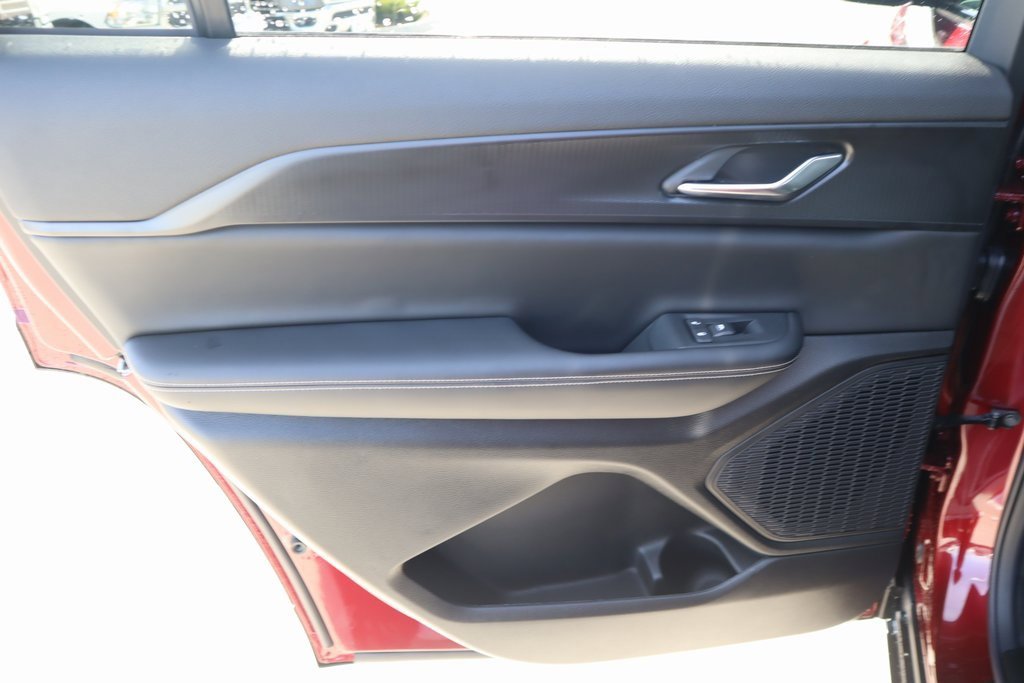 New 2025 Jeep Grand Cherokee L Altitude image 18