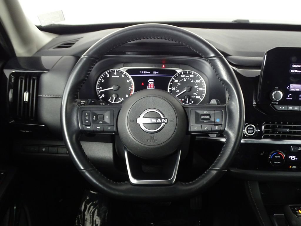 Used 2024 Nissan Pathfinder SV image 22