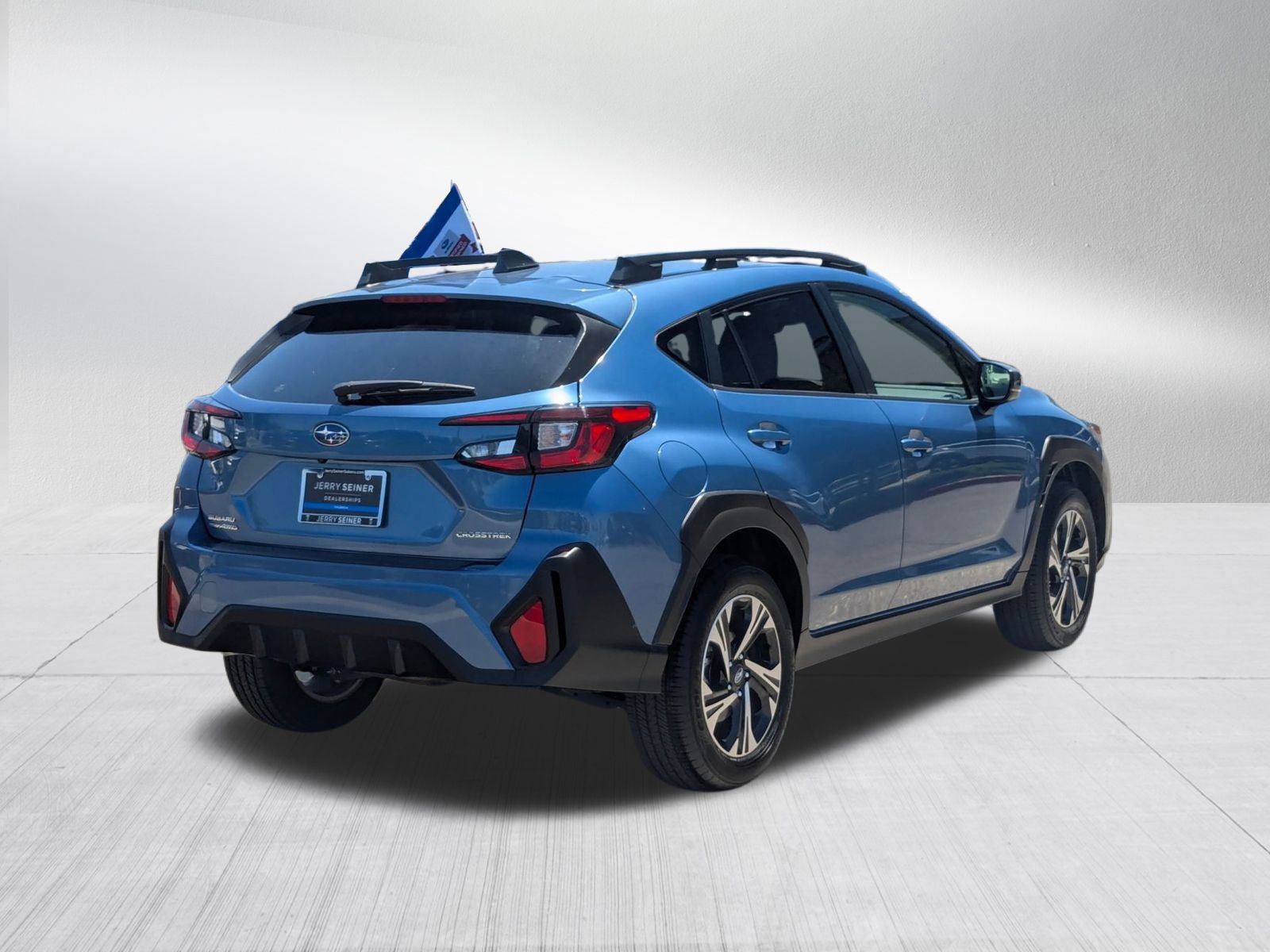 Used 2024 Subaru Crosstrek 2.0i Premium w/ Crosstrek Mirror Package AWD/4WD image 5