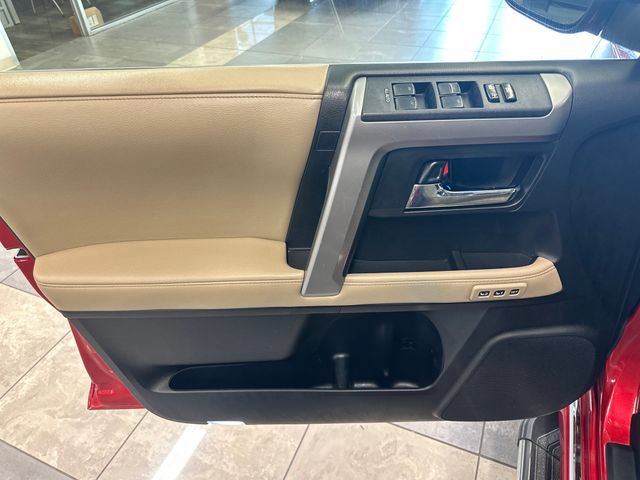 Used 2018 Toyota 4Runner Limited w/ Convenience Package AWD/4WD image 20