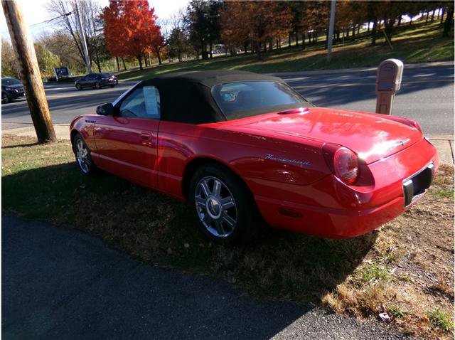 Used 2004 Ford Thunderbird image 19